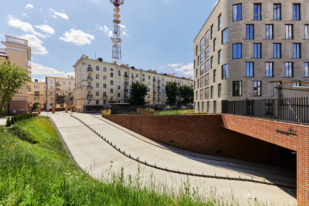 Внимание к деталям, качество, инновационность, устойчивое развитие, высокие стандарты безопасности – эти принципы лежат в основе каждого проекта “А-100 Девелопмент”