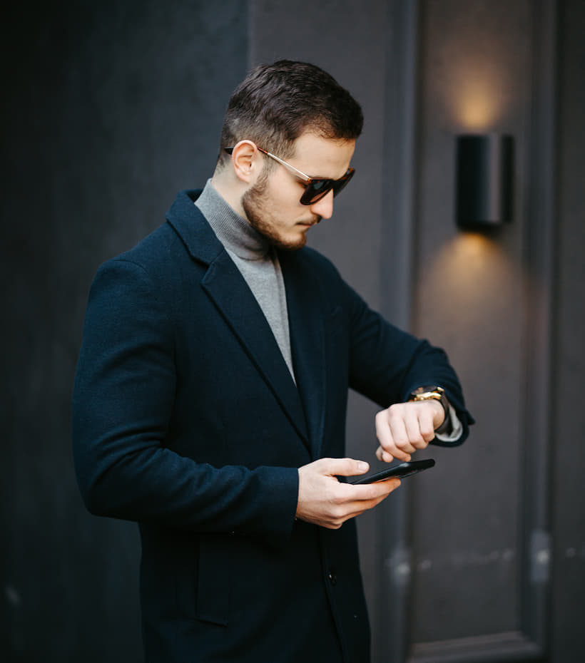 С приложением жизнь в DEPO становится еще комфортнее. Всё необходимое — от оплаты счетов до заказа услуг и связи со Службой комфорта — теперь доступно в вашем смартфоне. Реакция на каждое обращение поступает в течение часа, а выполнение запроса занимает не более суток, чтобы вы могли доверить все заботы профессионалам и посвящать время более важным делам. В приложение есть возможность оставлять заявки с фото и видео, отслеживая их статус в режиме реального времени. Мобильное приложение «А-100 Комфорт» доступно для скачивания в Google Play и App Store.